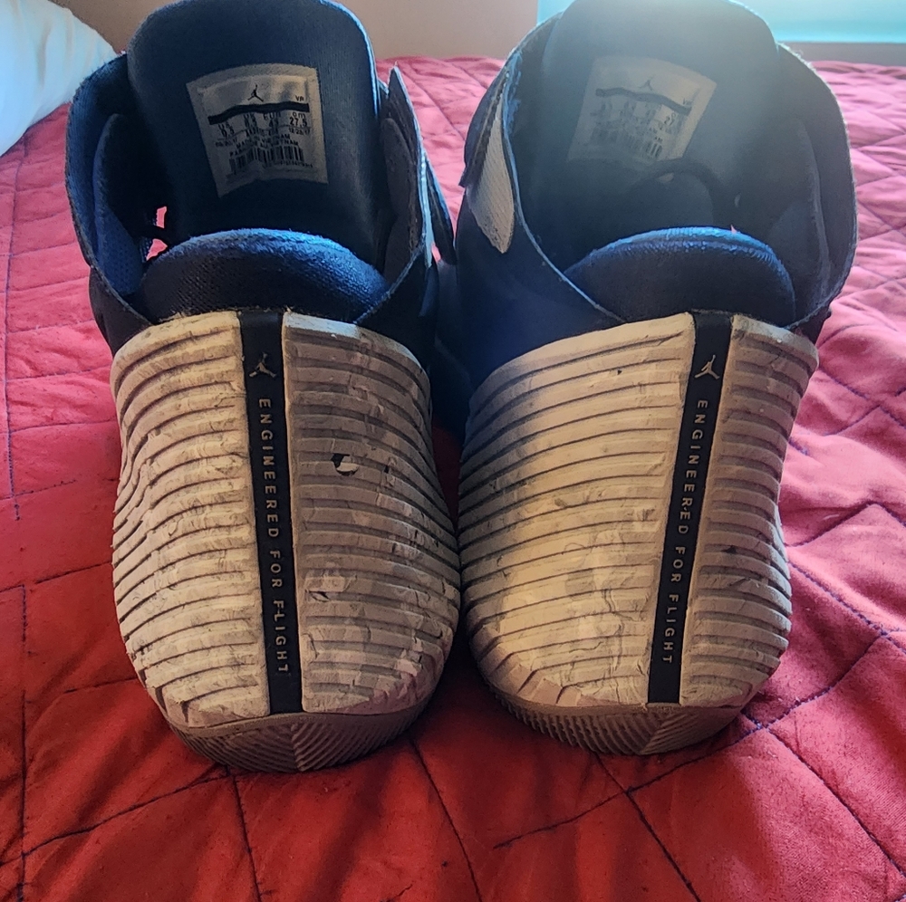Jordan Why Not Zero.1 Georgetown Edition - Picture 5 of 5